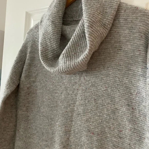 LOFT small sweater gray cowl neck ribbed - Picture 3 of 12